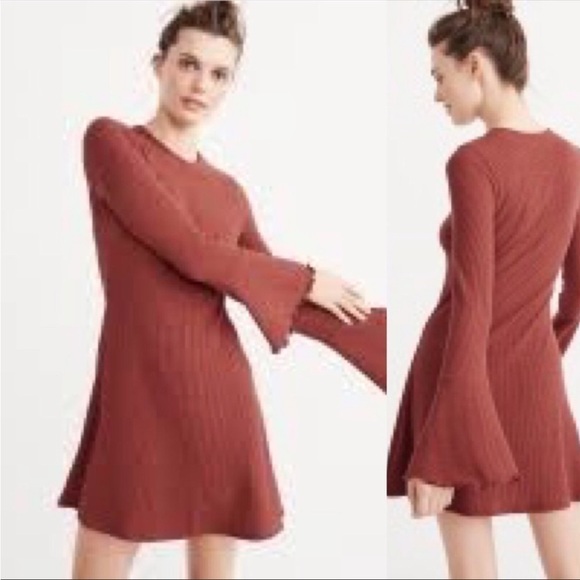 Abercrombie & Fitch Dresses & Skirts - Abercrombie & Fitch ribbed bell sleeve dress